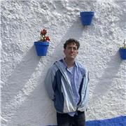 Estudiante universitario busca dar clases a niños de primario o de 1 y 2 de la eso (lengua castellana o matemáticas)